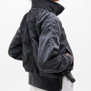 Athleta Jetset bomber in Shadow, Small